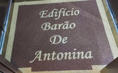 Tapete para elevador vinho do Edifício Barão de Antonina Tapete para elevador vinho do Edifício Barão de Antonina