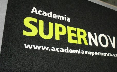 Tapete preto da Academia Supernova personalizado Tapete preto da Academia Supernova personalizado