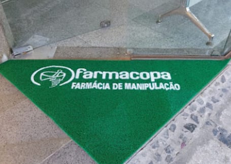 Tapete verde da Farmacopa Farmácia de Manipulação